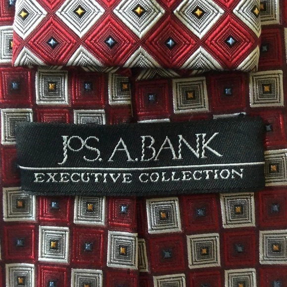 Men’s Jos A Bank Silk Neck Tie - Picture 3 of 4